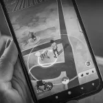 ポケモンGOの若者が刺される