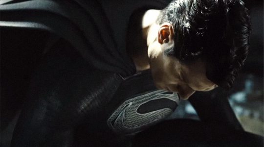 Liga da Justiça - Novo filme ganha trailer épico