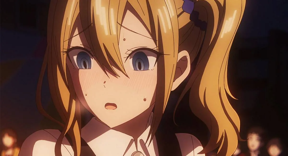 Kaguya -Sama - Ai Hayasaka gagne une silhouette déguisée en lapin